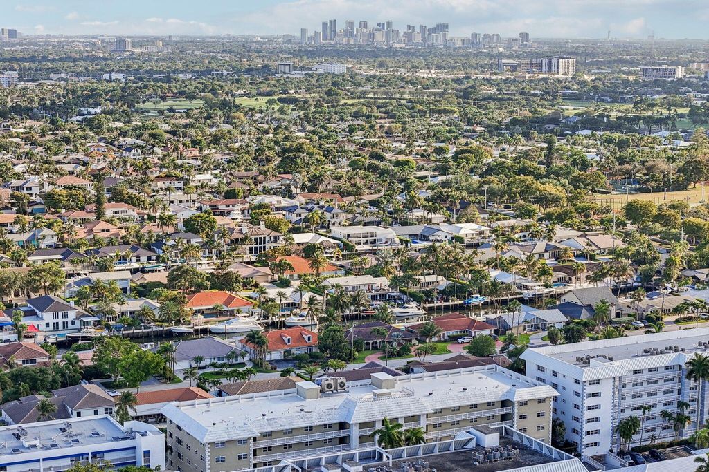 Photo of 3080 NE 47th Court #405, Fort Lauderdale, FL 33308 (MLS # B26017289)