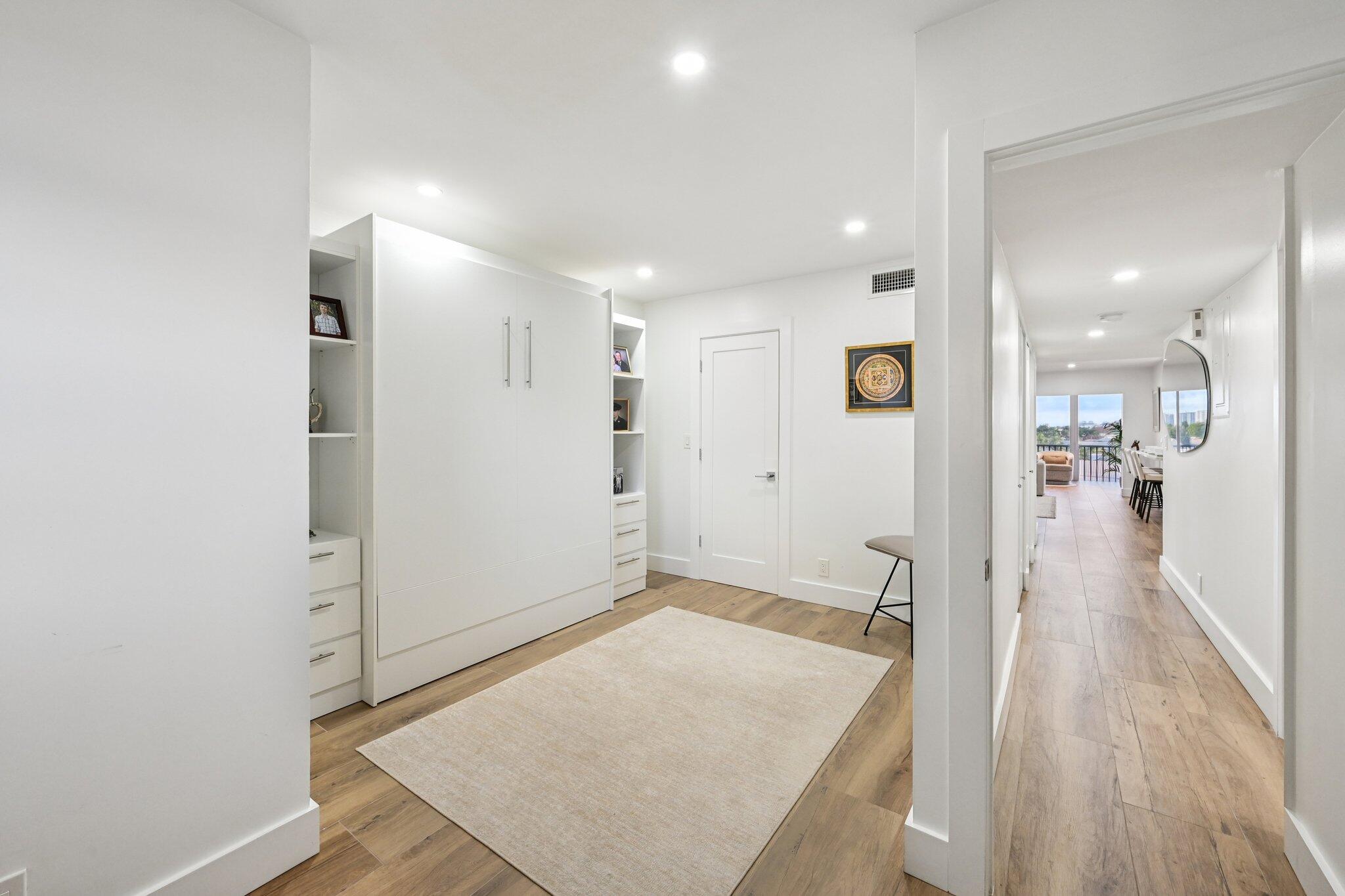 WESTCHESTER HOUSE CONDO - Residential