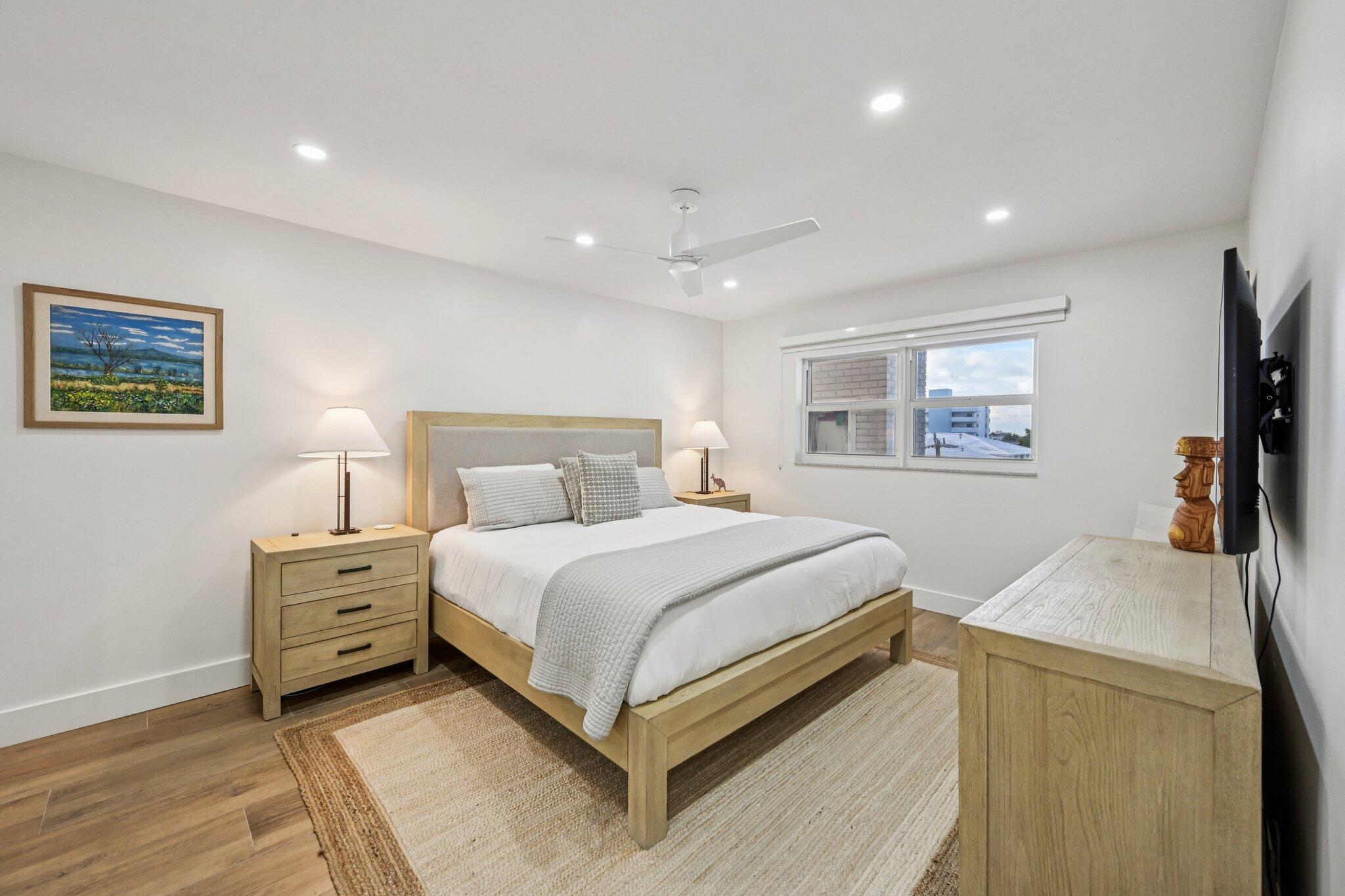 WESTCHESTER HOUSE CONDO - Residential