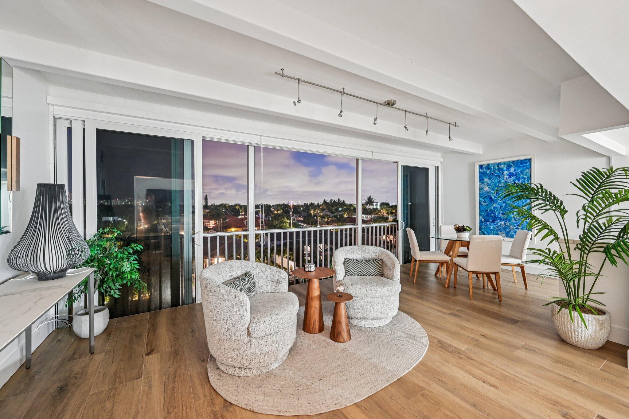 WESTCHESTER HOUSE CONDO - Residential