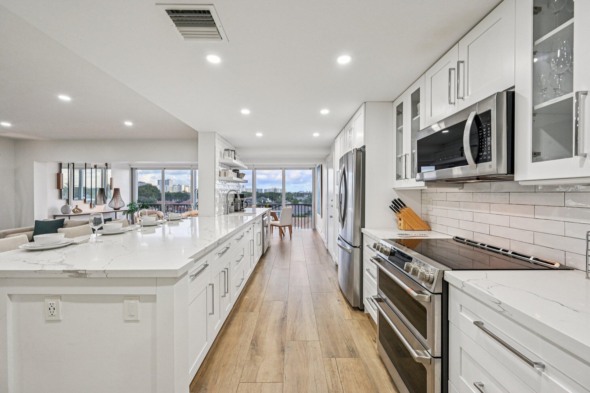 WESTCHESTER HOUSE CONDO - Residential