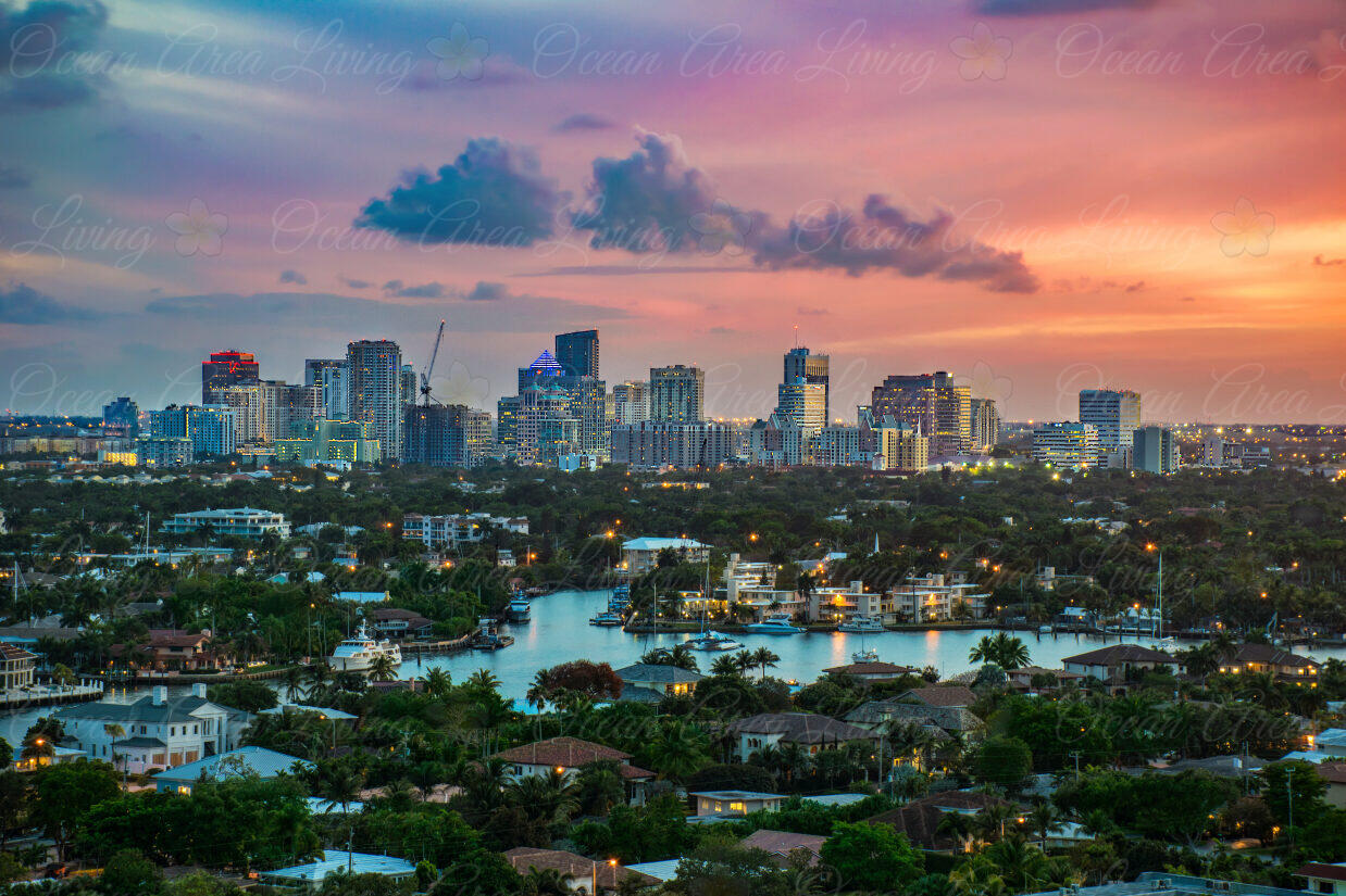 WESTCHESTER HOUSE CONDO - Residential