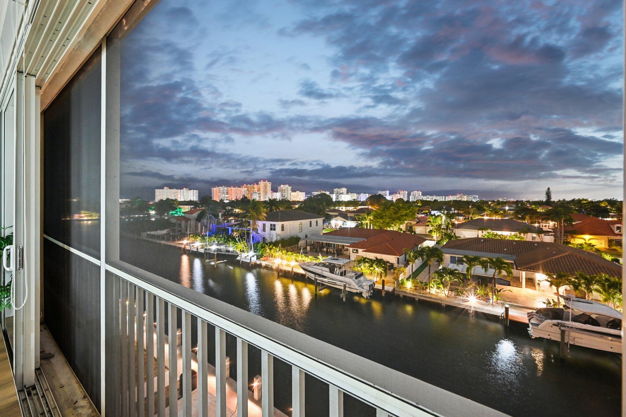 WESTCHESTER HOUSE CONDO - Residential