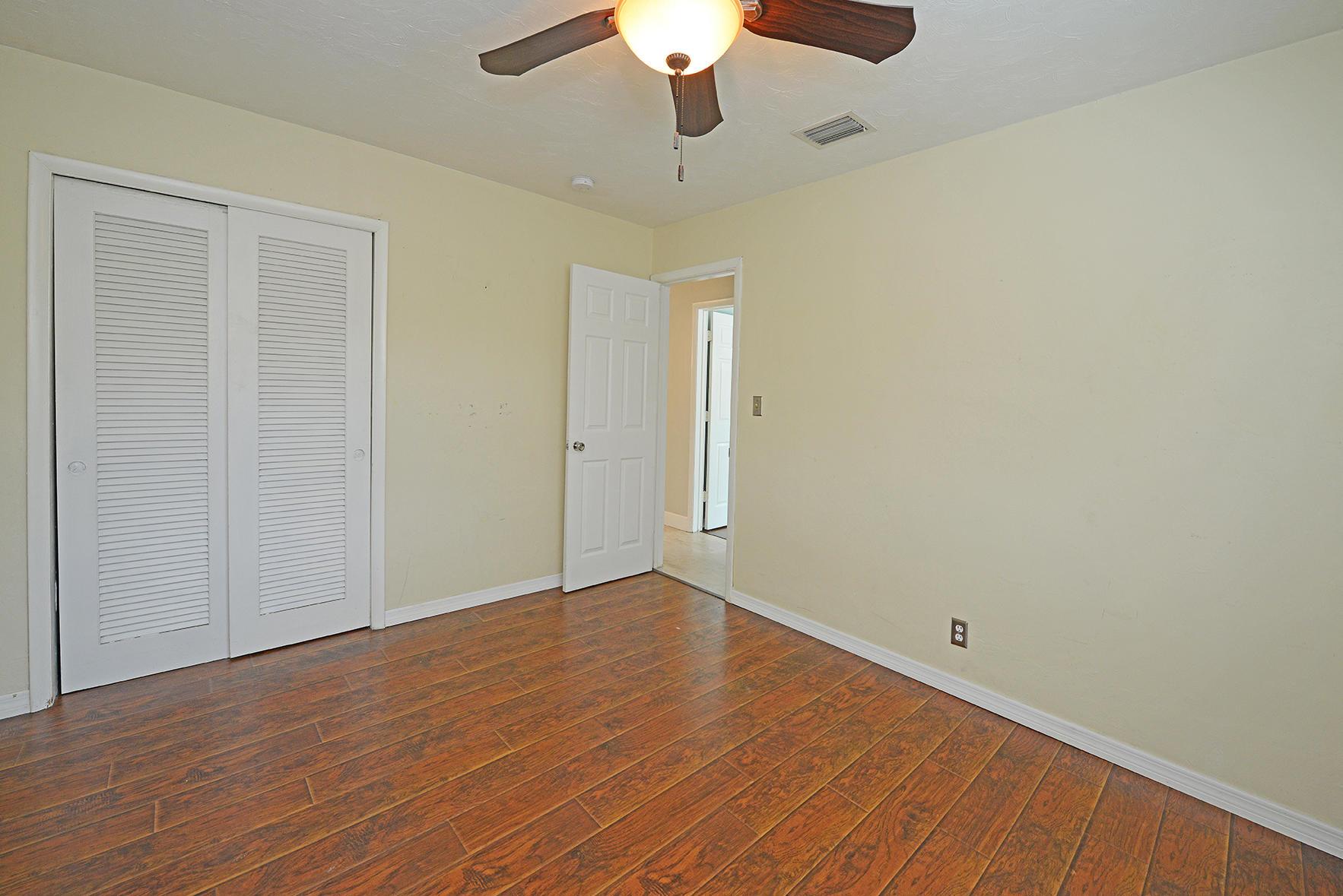 RIVERWOOD COVE - Residential Lease