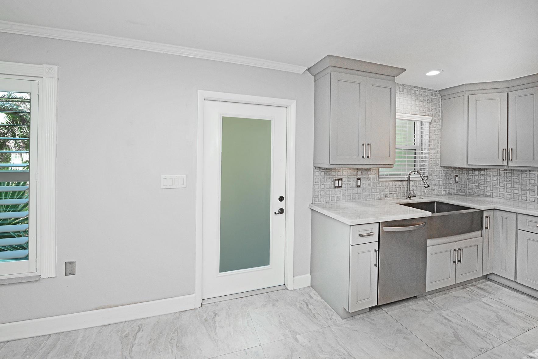 RIVERWOOD COVE - Residential Lease