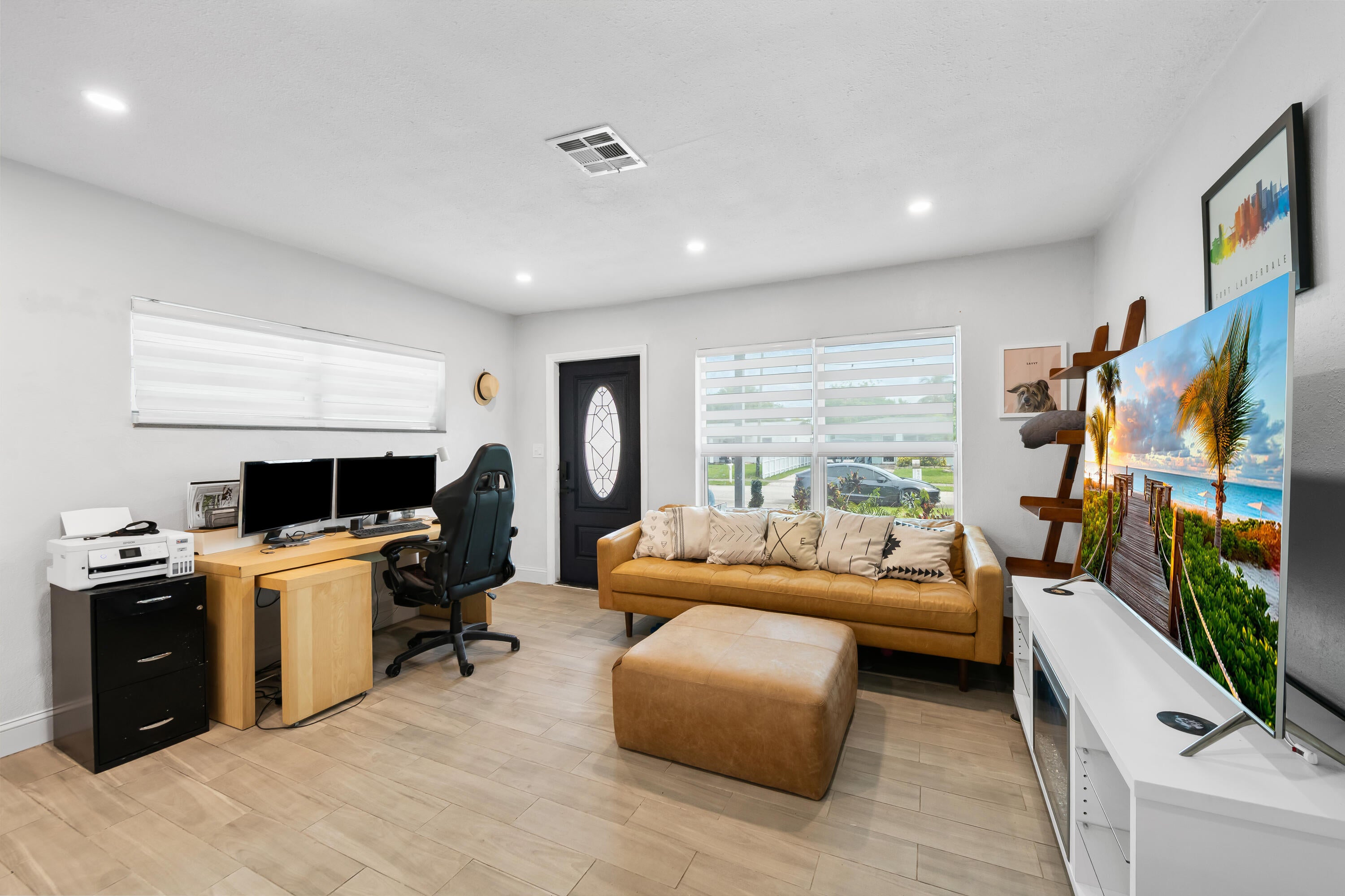 400 NW 52ND Court