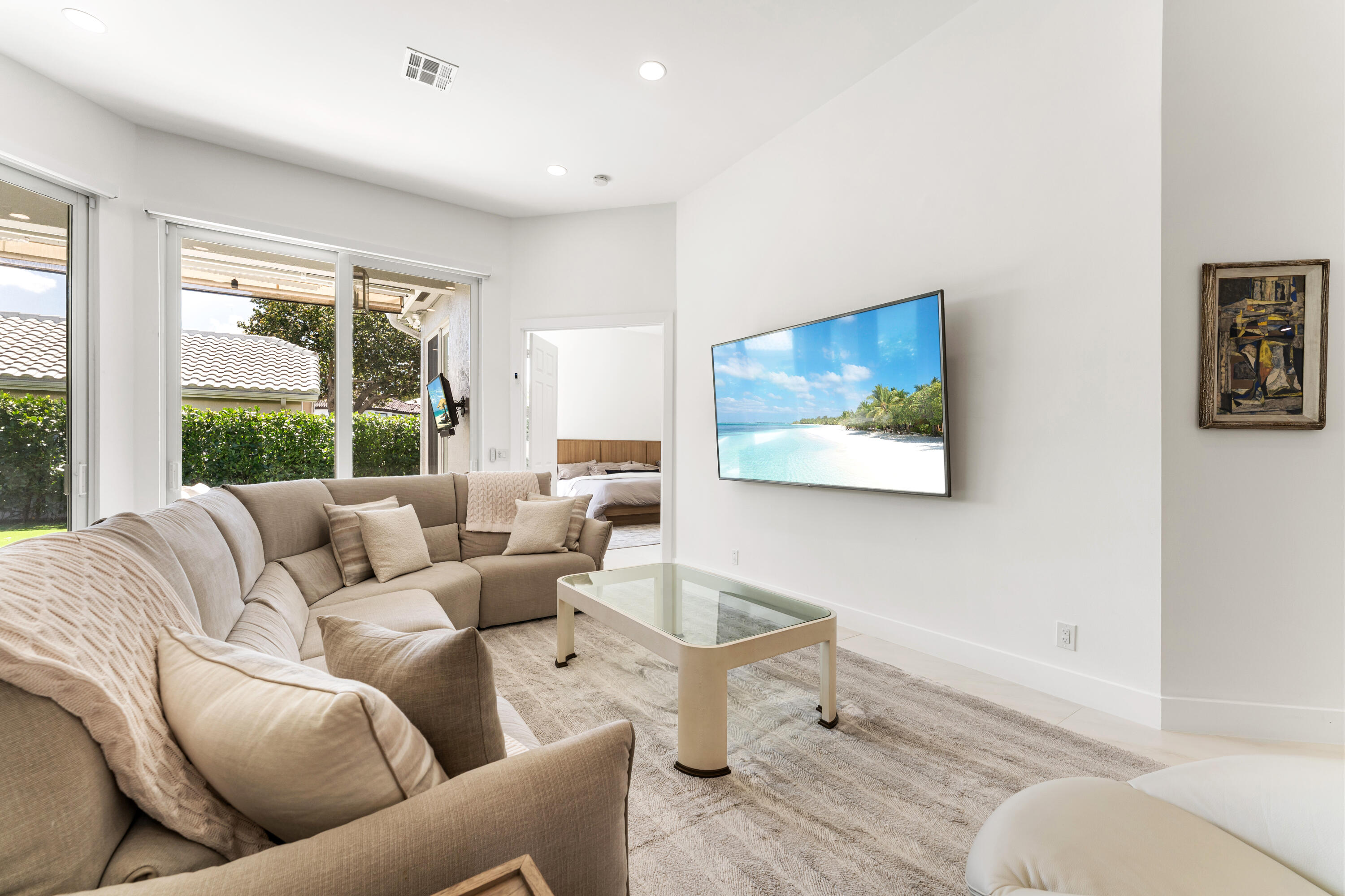 VICTORIA ISLES - Residential