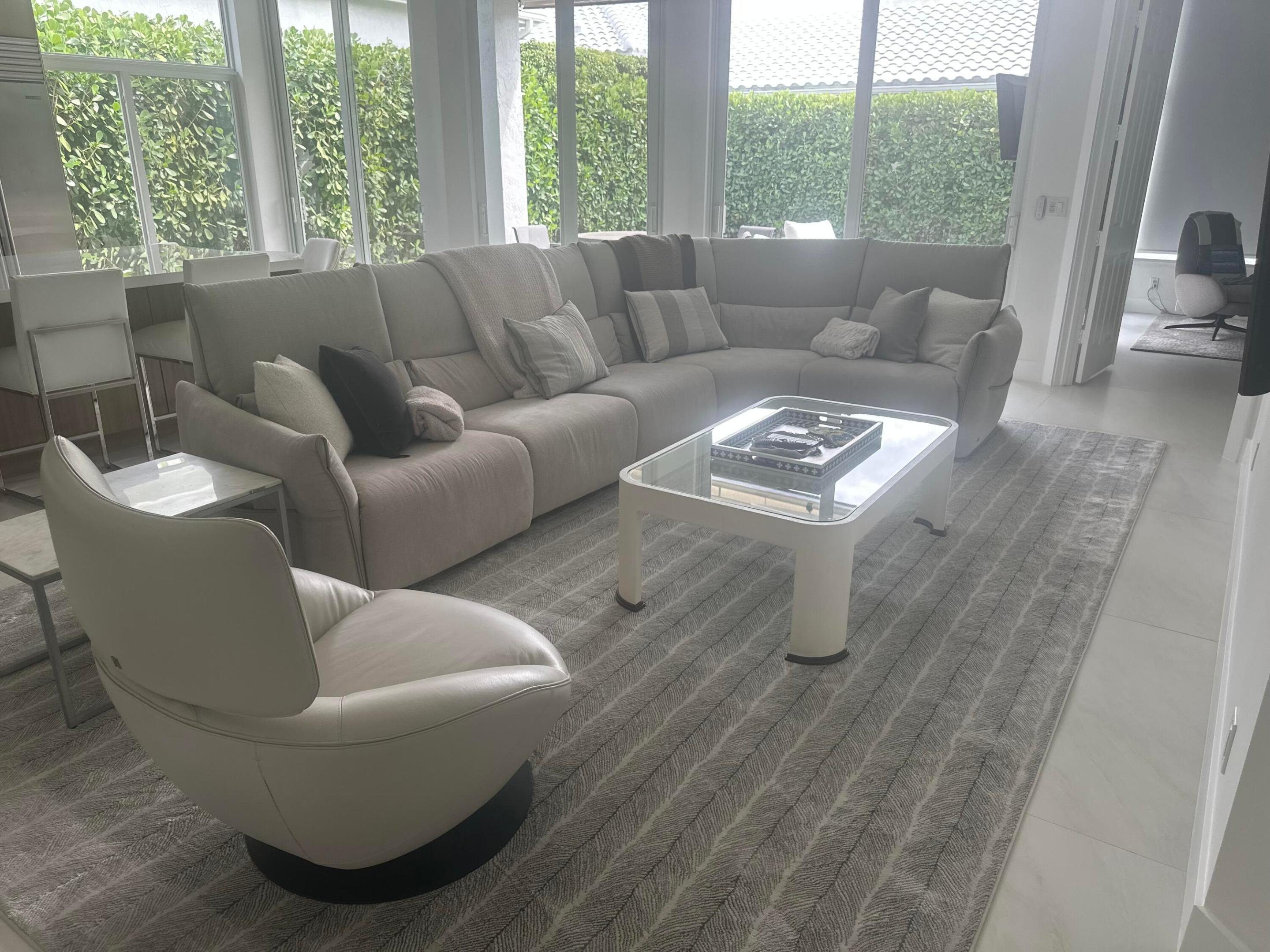 VICTORIA ISLES - Residential