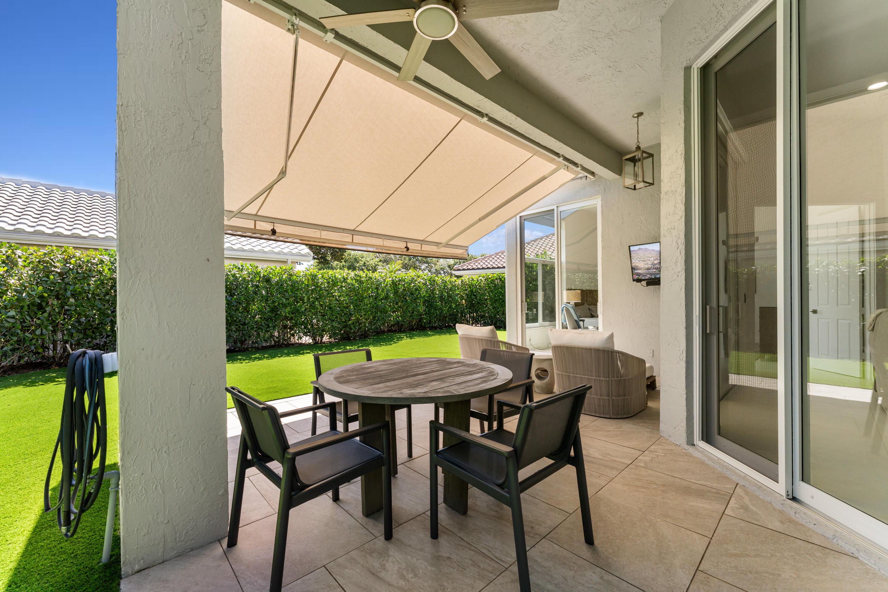 VICTORIA ISLES - Residential