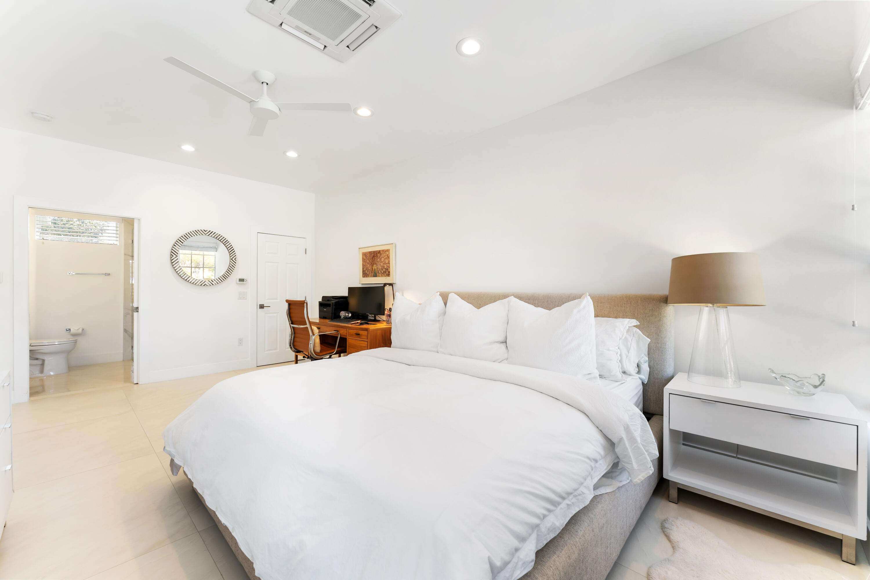 VICTORIA ISLES - Residential