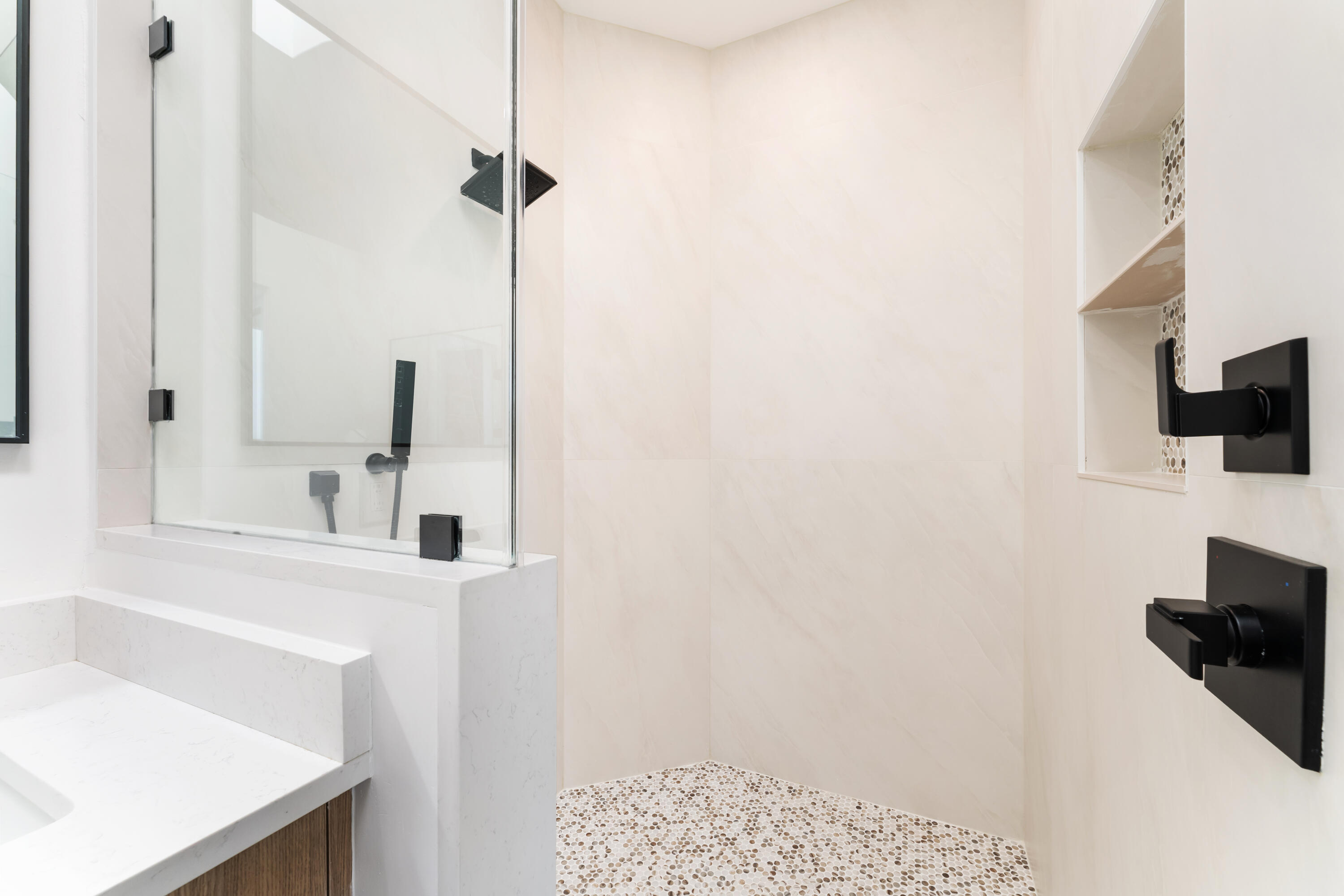 VICTORIA ISLES - Residential