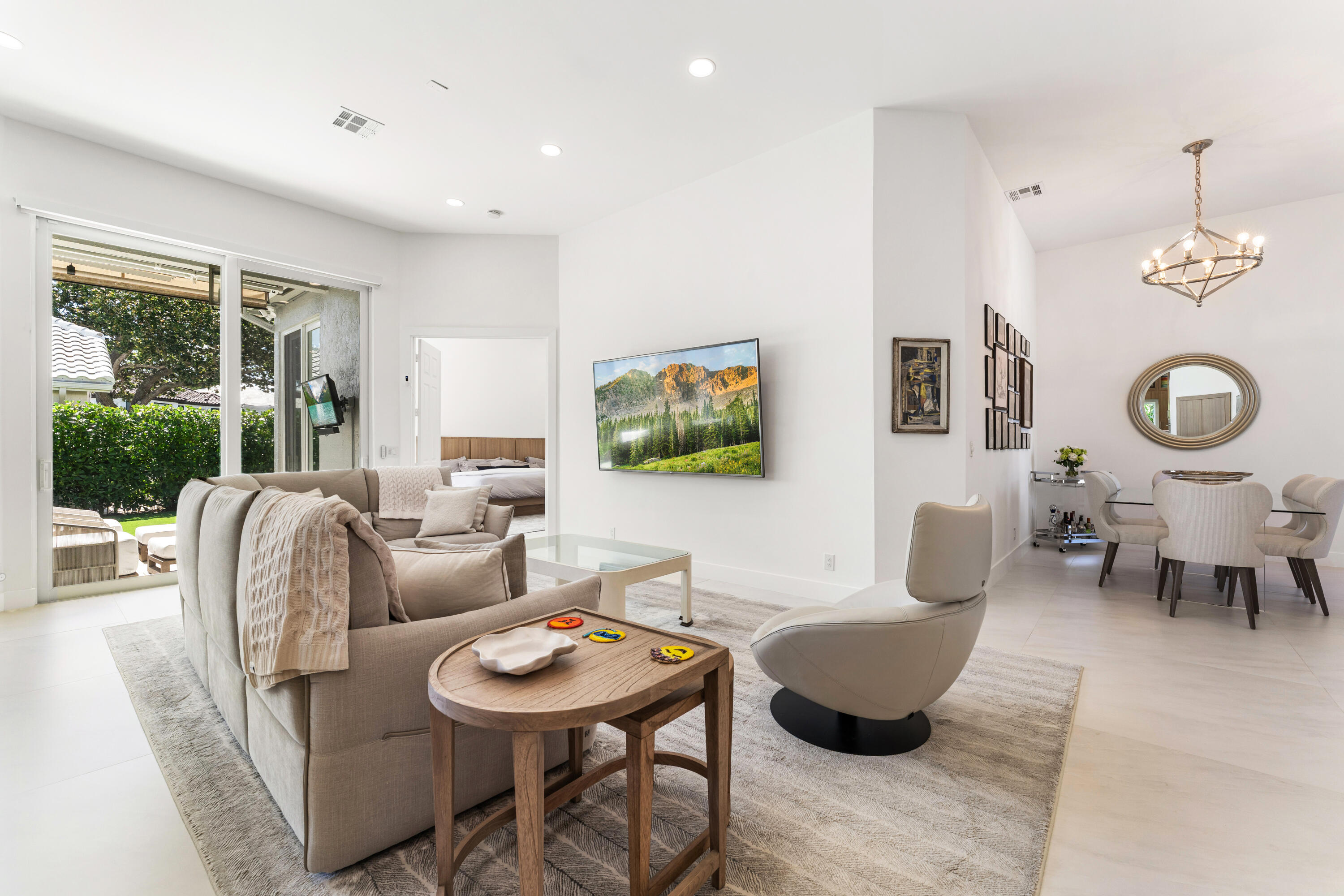 VICTORIA ISLES - Residential