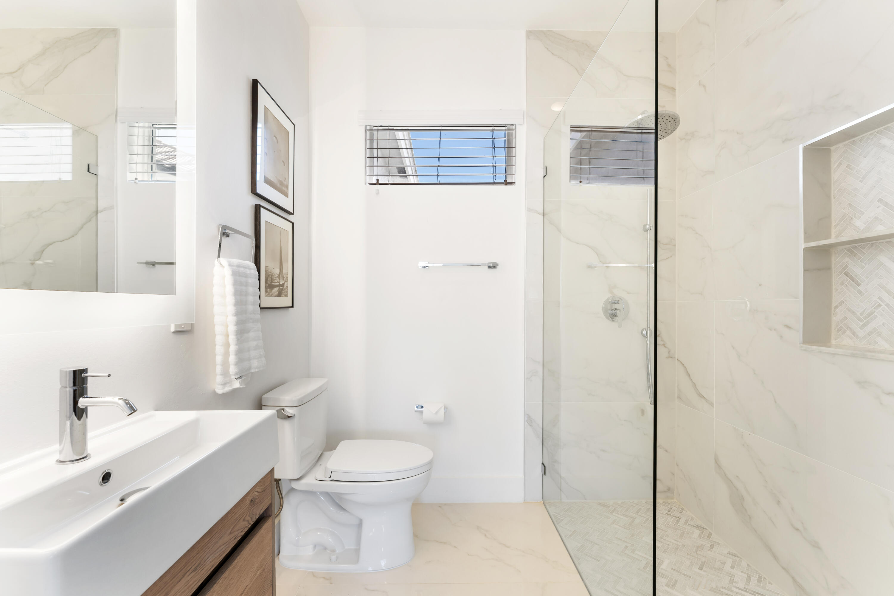 VICTORIA ISLES - Residential