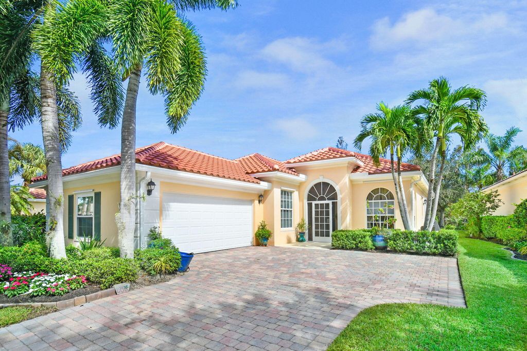 Photo of 8895 SE Retreat Drive, Hobe Sound, FL 33455 (MLS # R11032930)