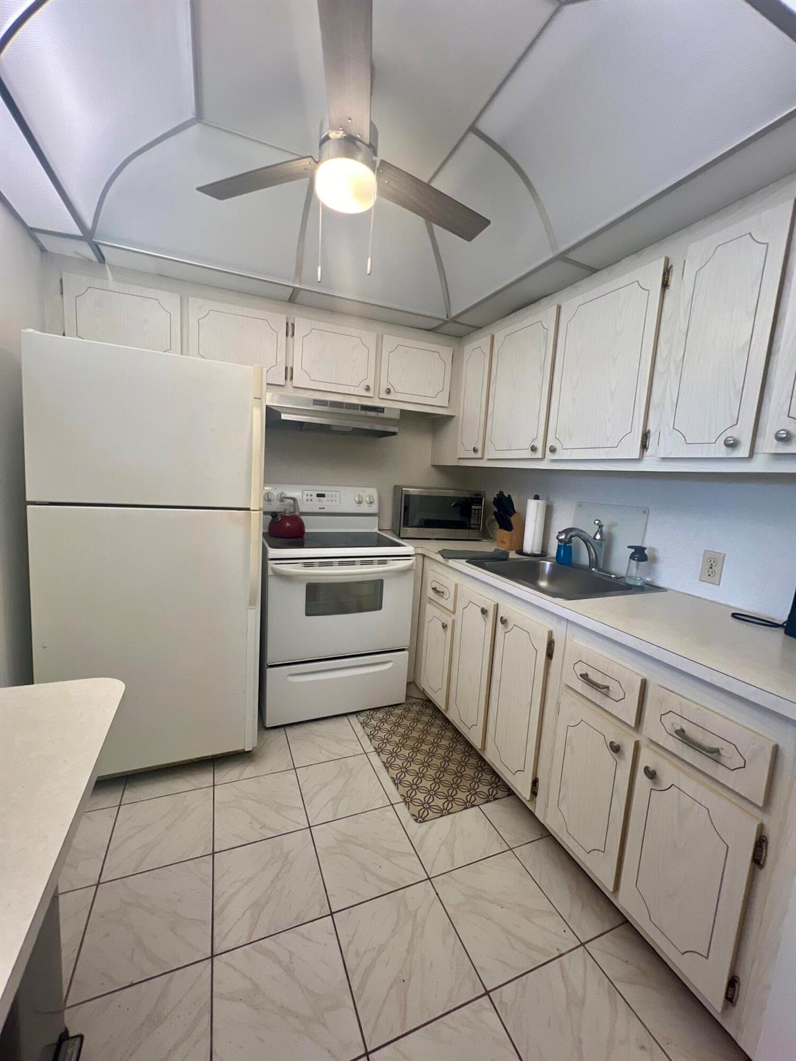 MANSFIELD AT CENTURY VILL - Residential Lease