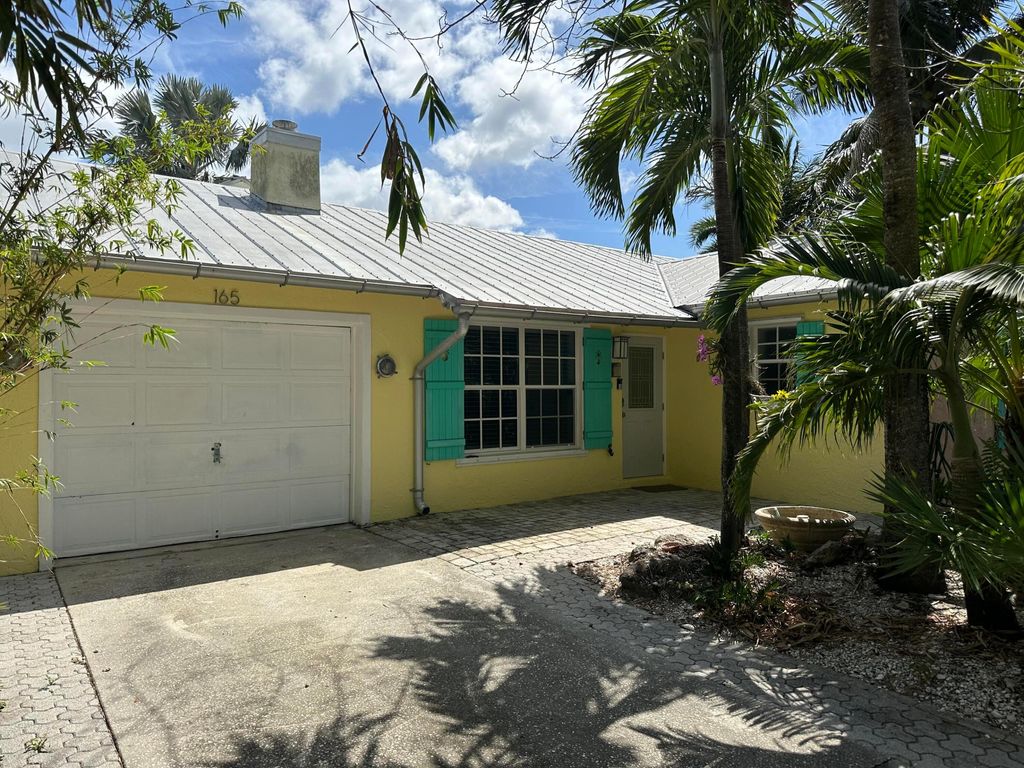 Photo of 165 Lakeside Drive, Jupiter, FL 33458 (MLS # R10972780)