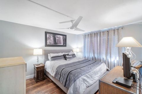 Tiny photo for 4832 Esedra Court #Apt 206, Lake Worth, FL 33467 (MLS # F10540024)