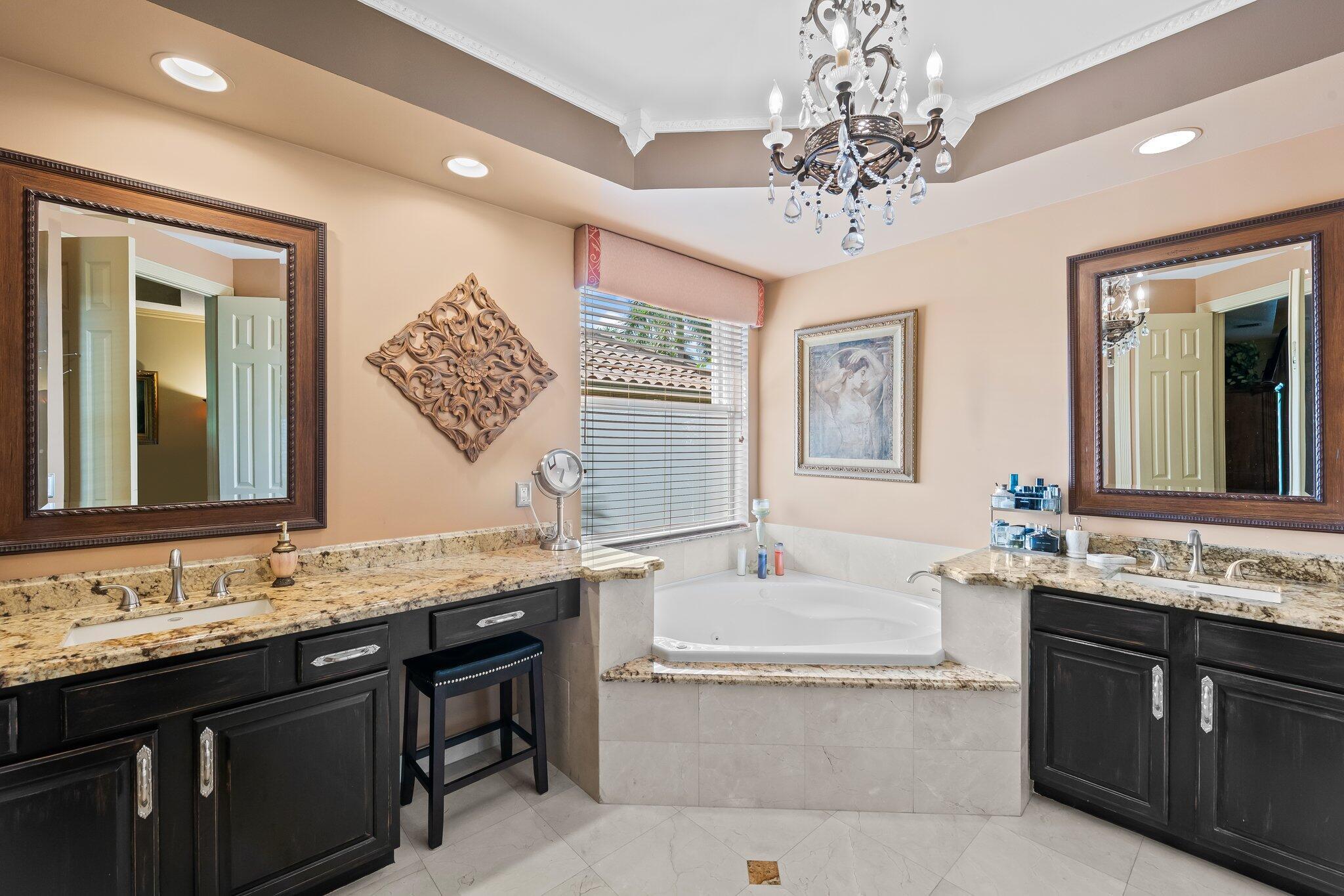BOCA FALLS - THE ESTATES - Residential