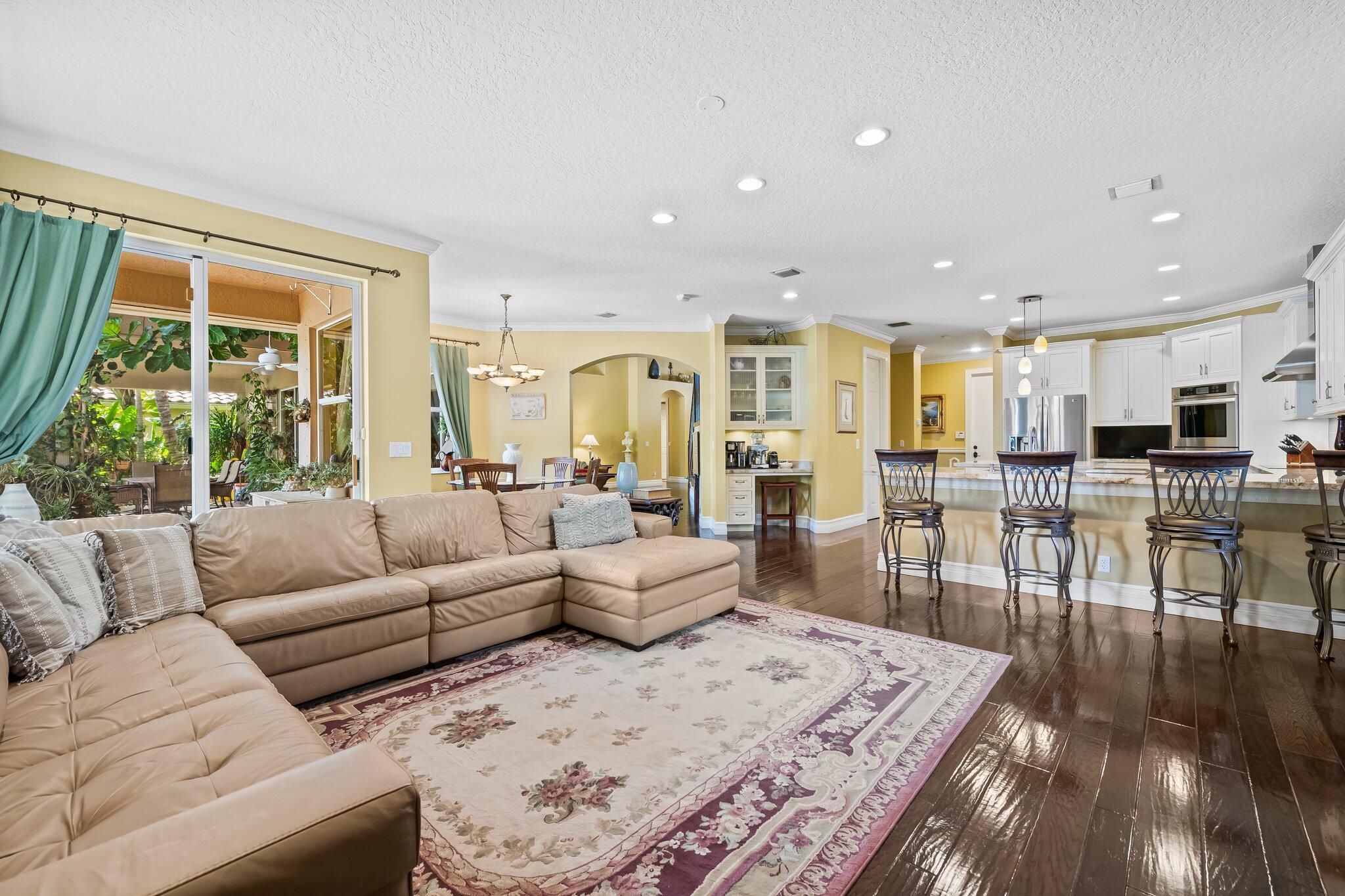 BOCA FALLS - THE ESTATES - Residential