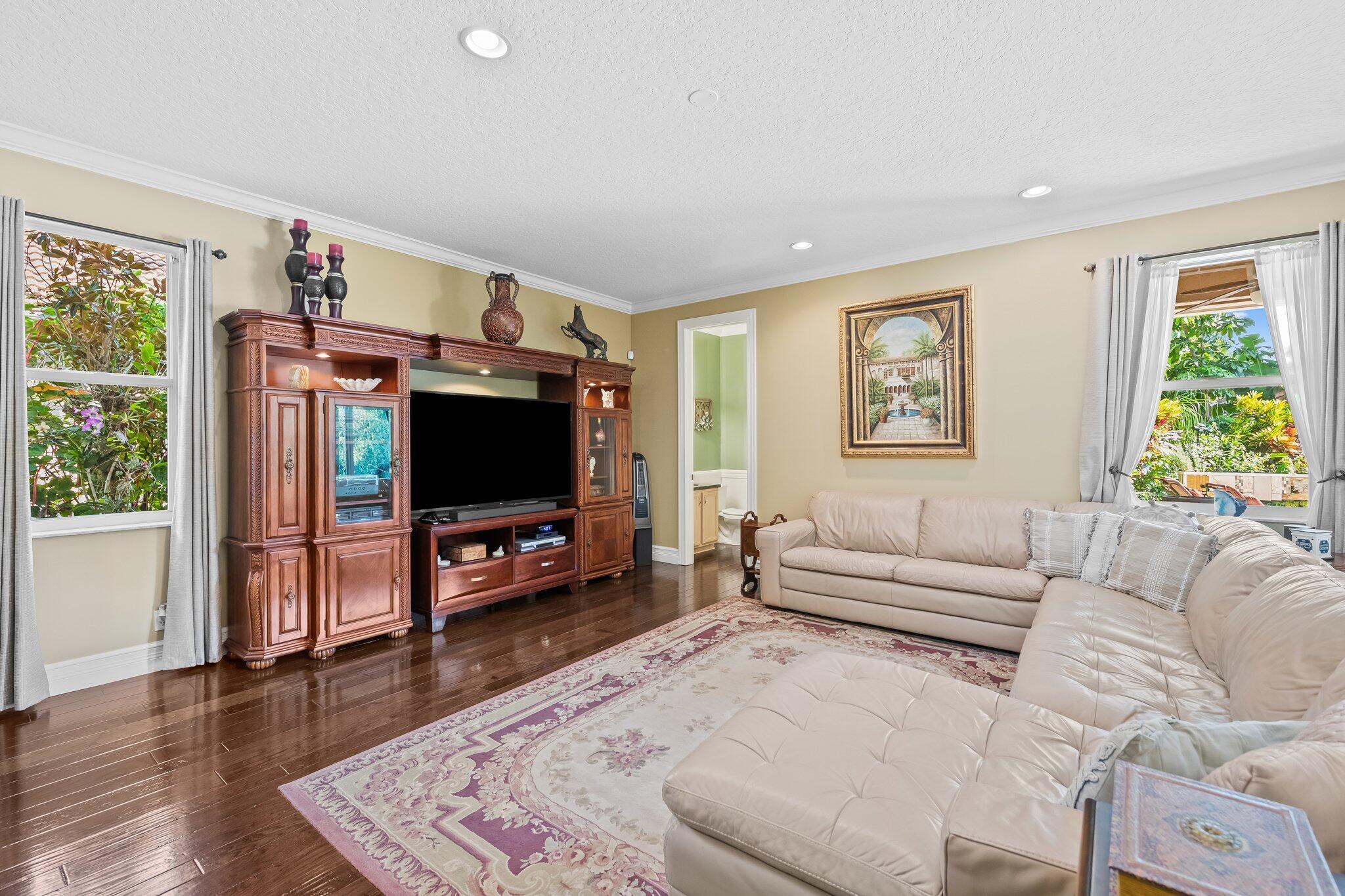 BOCA FALLS - THE ESTATES - Residential