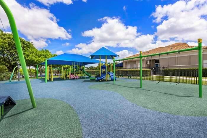 BOCA FALLS - THE ESTATES - Residential