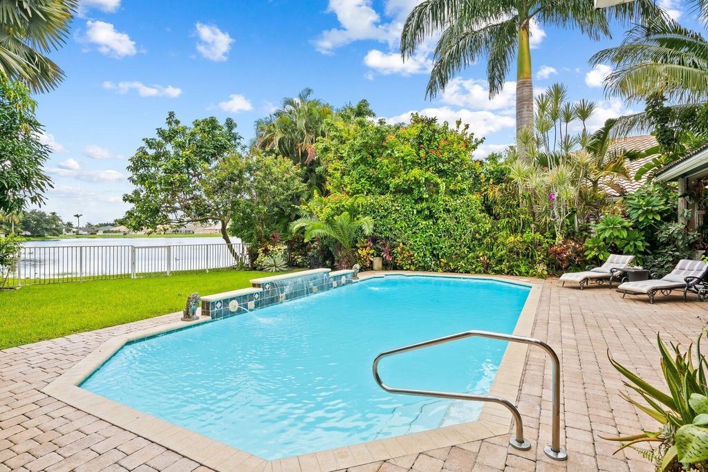 Photo of 21167 Falls Ridge Way, Boca Raton, FL 33428 (MLS # R11134908)