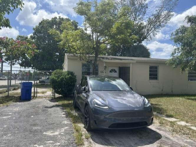 1226 NW 23rd Terrace, Fort Lauderdale FL 33311