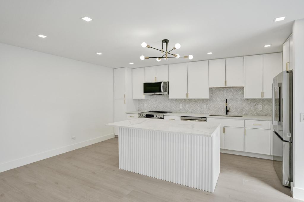 SANTA BARBARA SHORES - Residential Lease