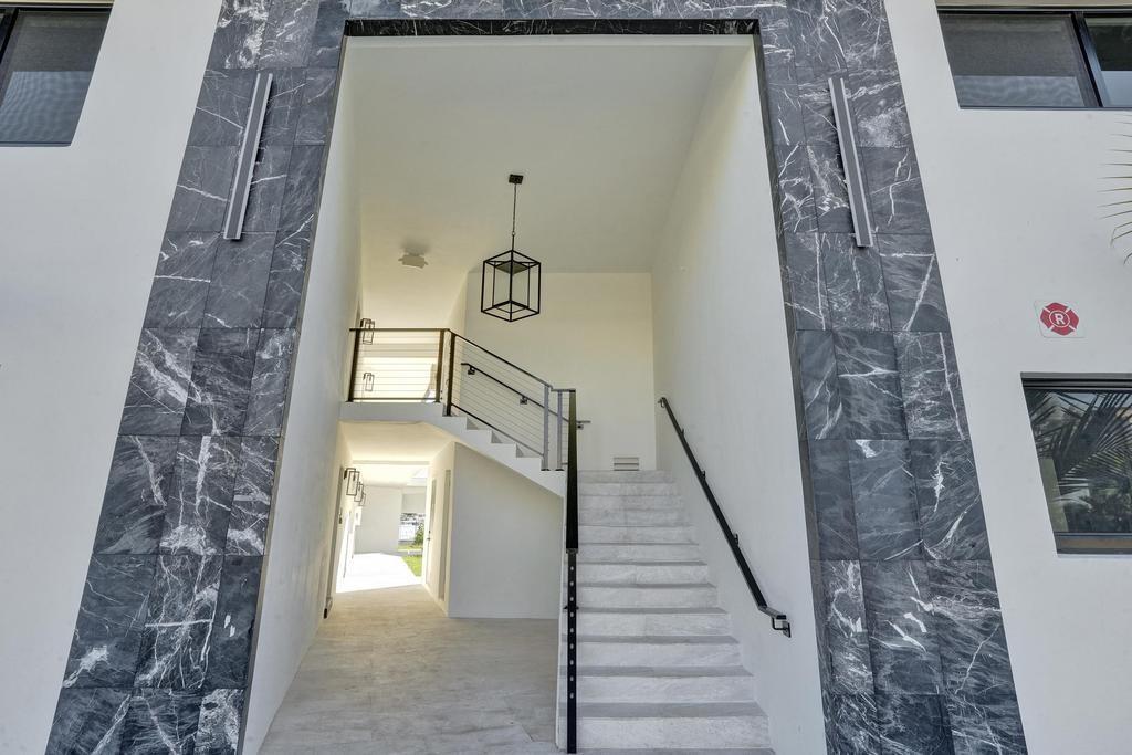 SANTA BARBARA SHORES - Residential Lease