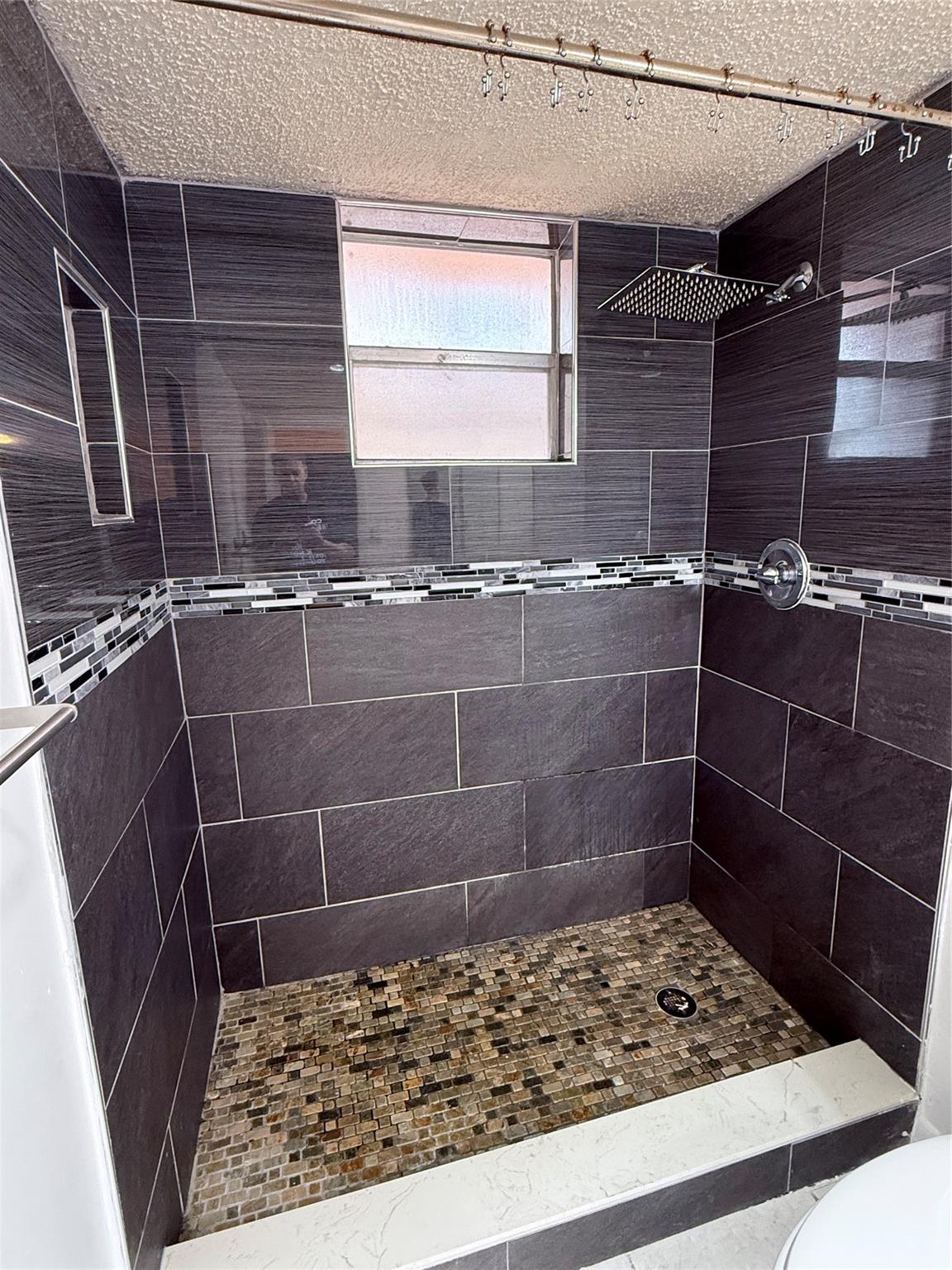 Polynesian Gardens Condo - Residential Lease