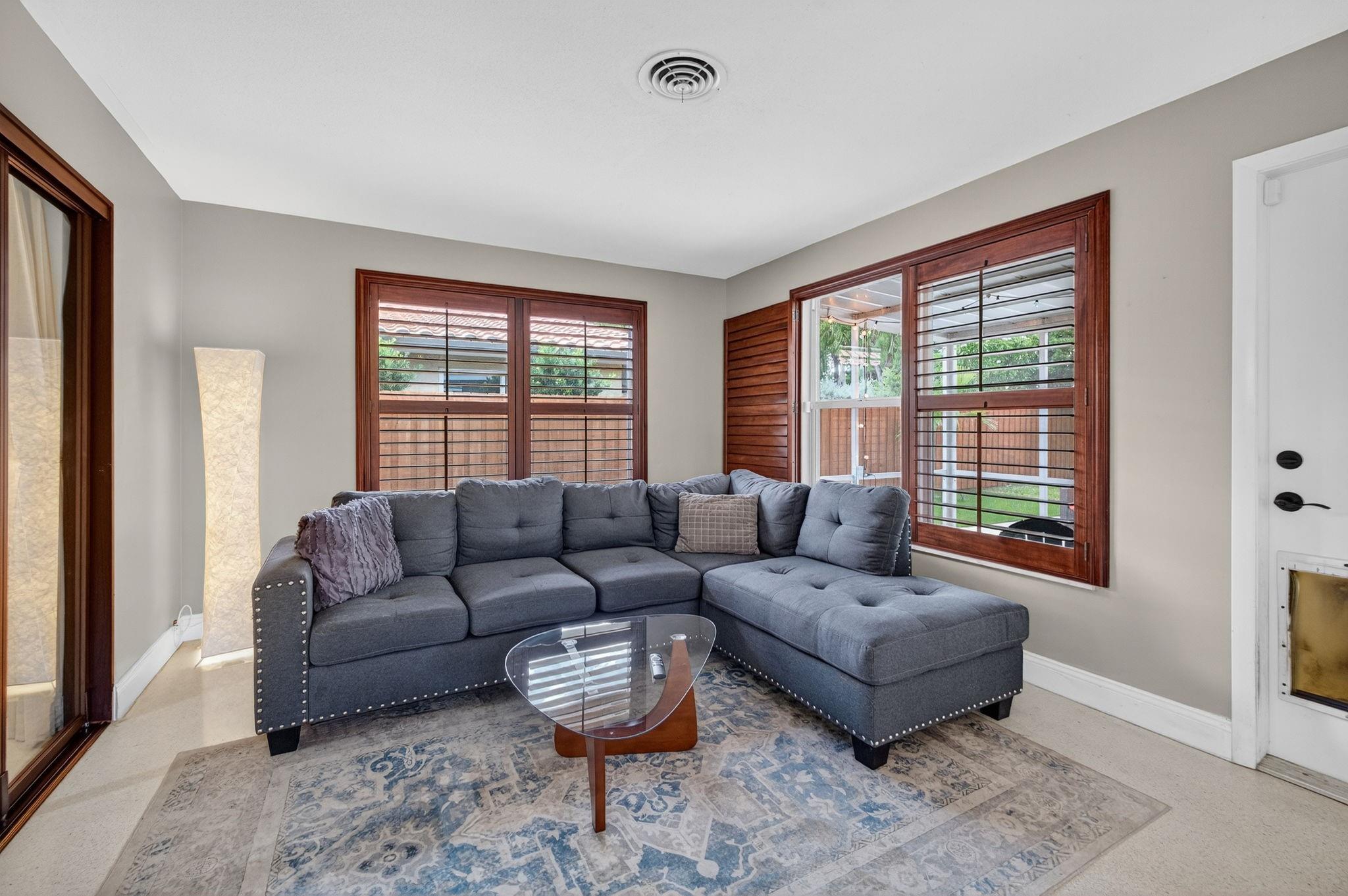 Max Swartz Sub 10-19 B - Residential Lease
