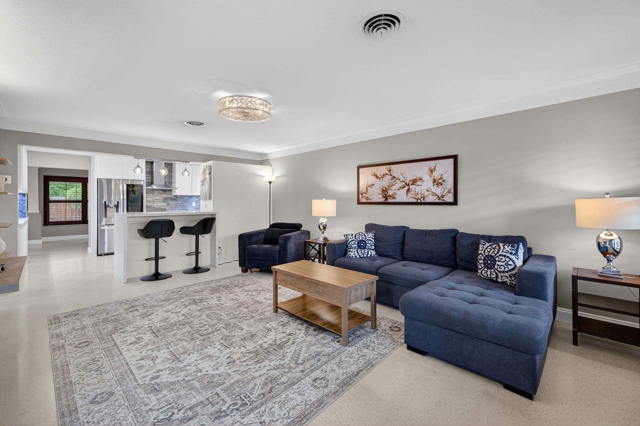 Max Swartz Sub 10-19 B - Residential Lease