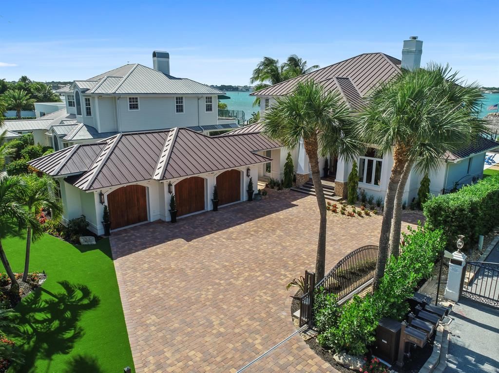 Photo of 18241 Perigon Way, Jupiter, FL 33458 (MLS # R10720559)