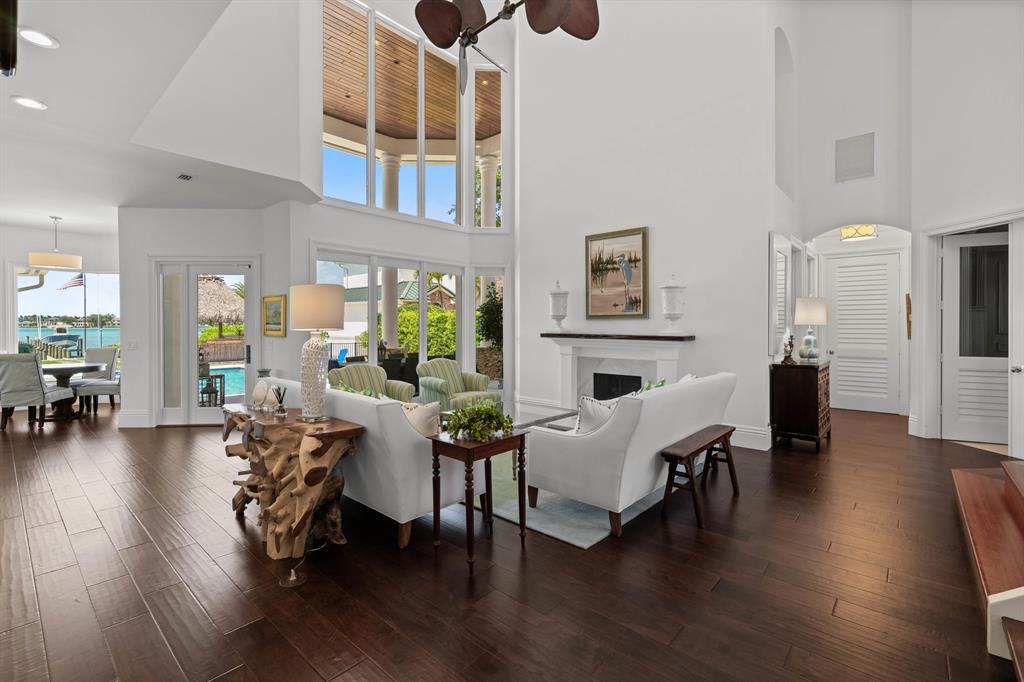 PERIGON POINT - Residential