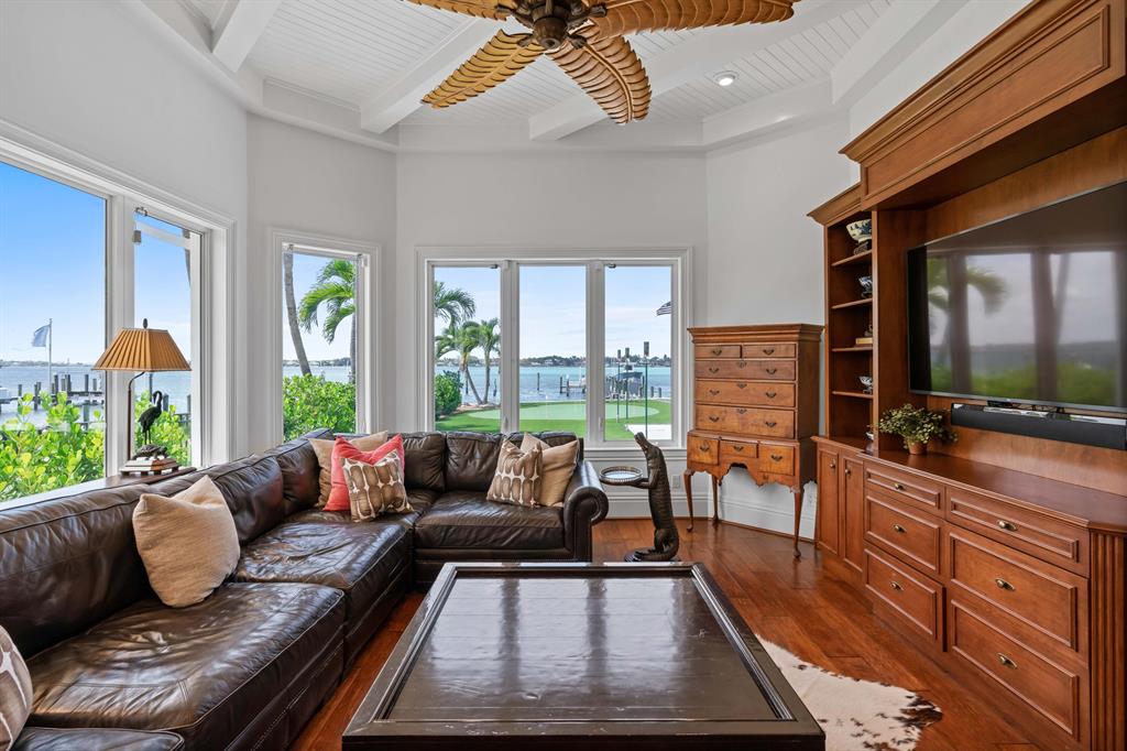 PERIGON POINT - Residential