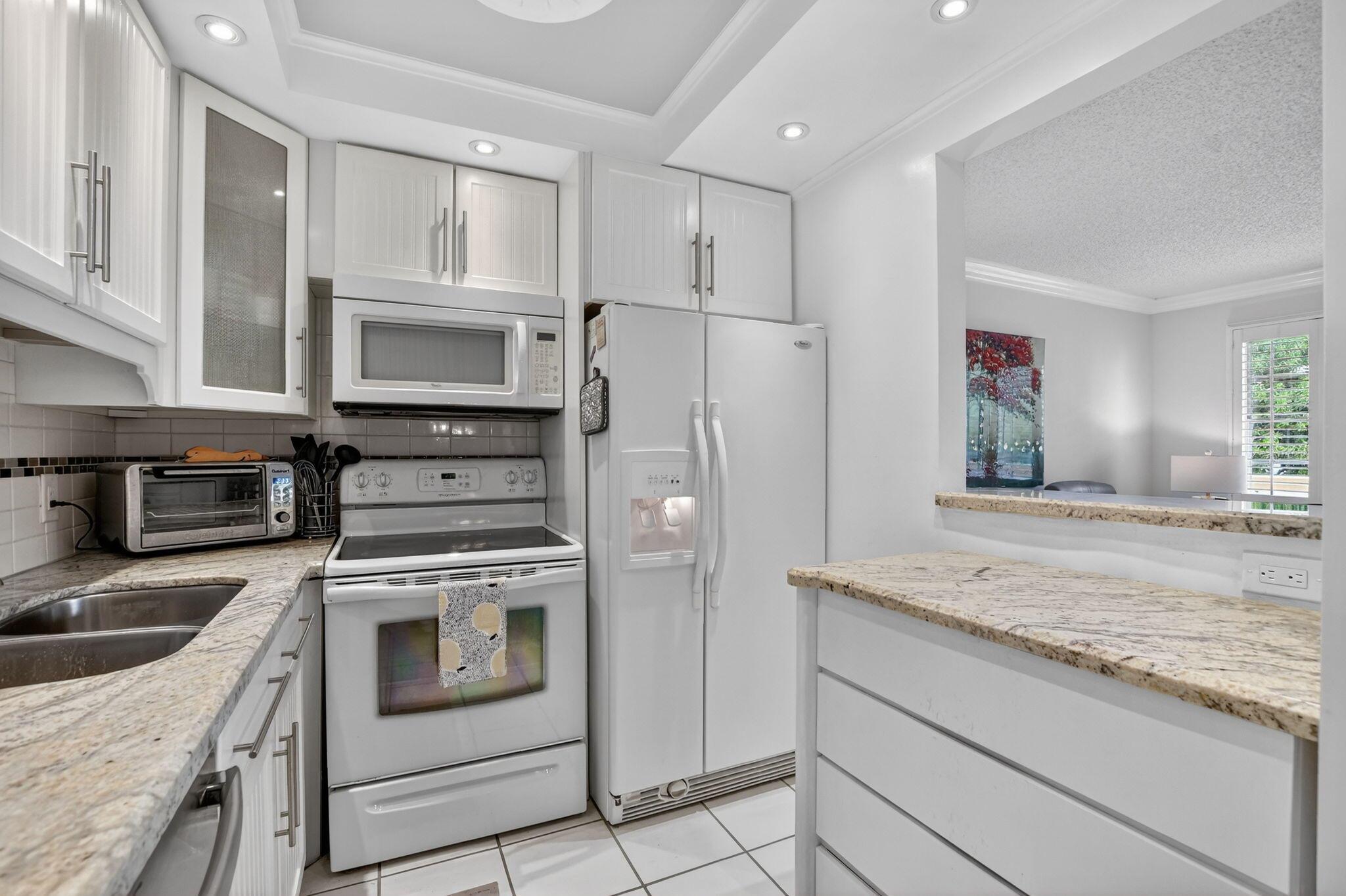 HARWOOD F CONDO - Residential