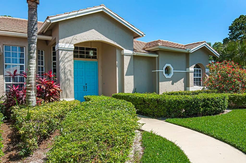 Photo of 9410 Bunting Lane, Fort Pierce, FL 34951 (MLS # F10498308)