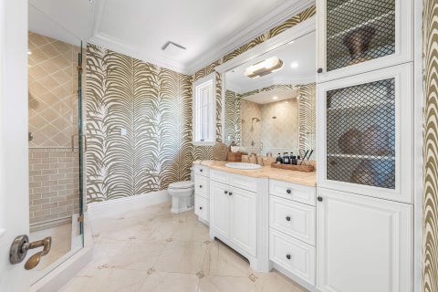 Tiny photo for 2055 Royal Palm Way, Boca Raton, FL 33432 (MLS # B26078017)