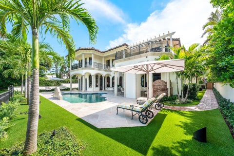 Tiny photo for 2055 Royal Palm Way, Boca Raton, FL 33432 (MLS # B26078017)
