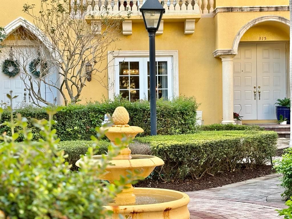 Photo of 315 NE 69th Circle, Boca Raton, FL 33487 (MLS # R11154037)