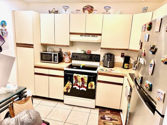 3135 Carambola Circle S 2368