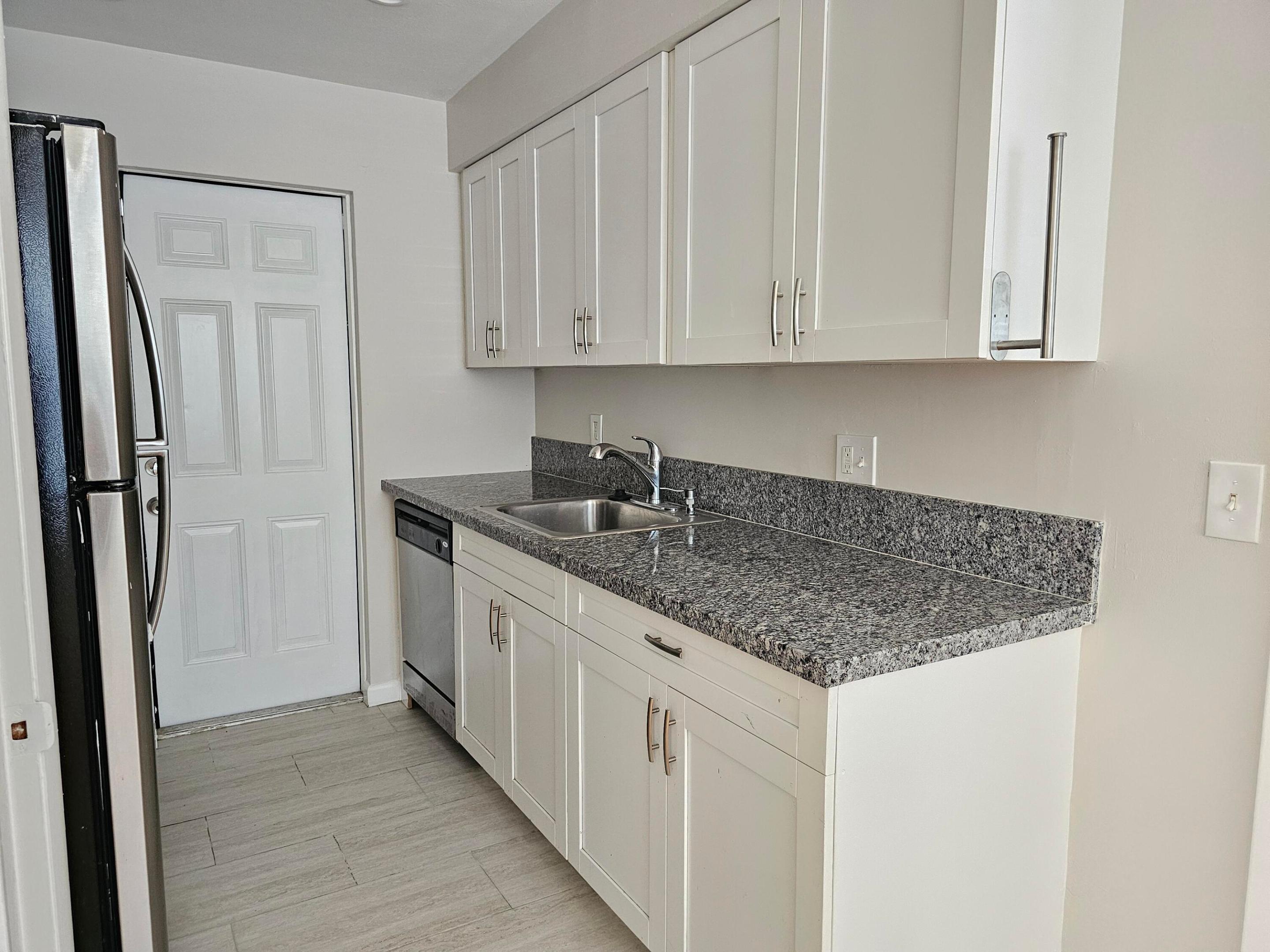 LAKE WORTH TOWN OF - Residential Income