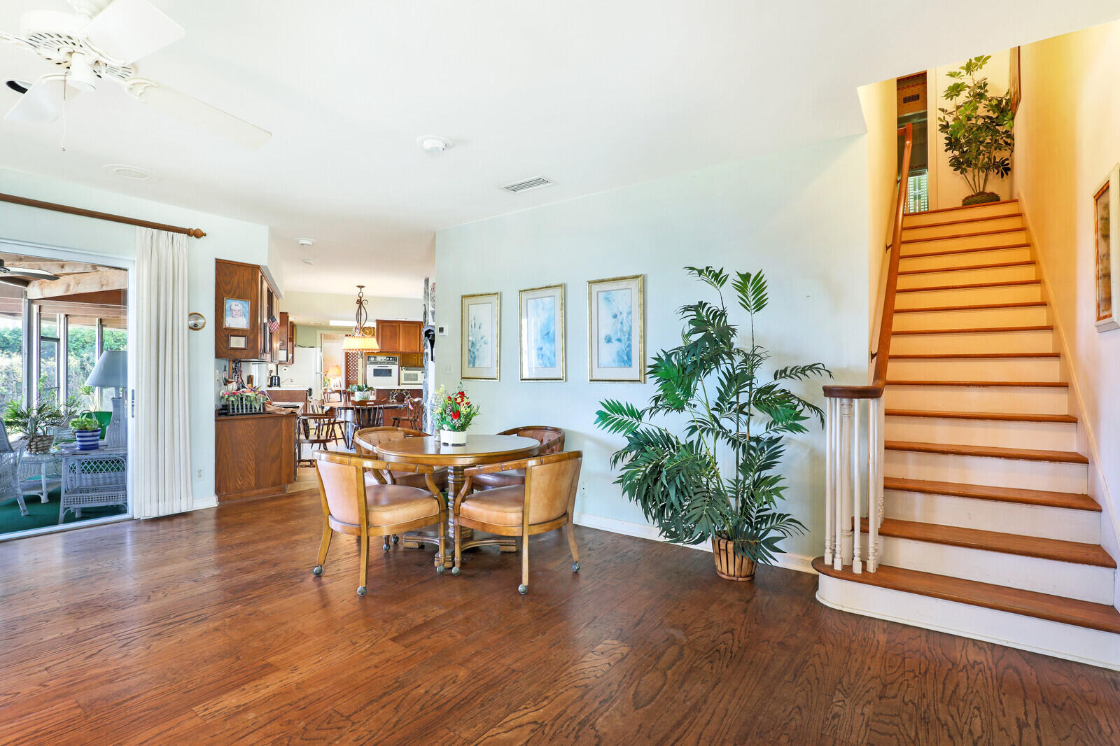 YACHT CLUB - Residential