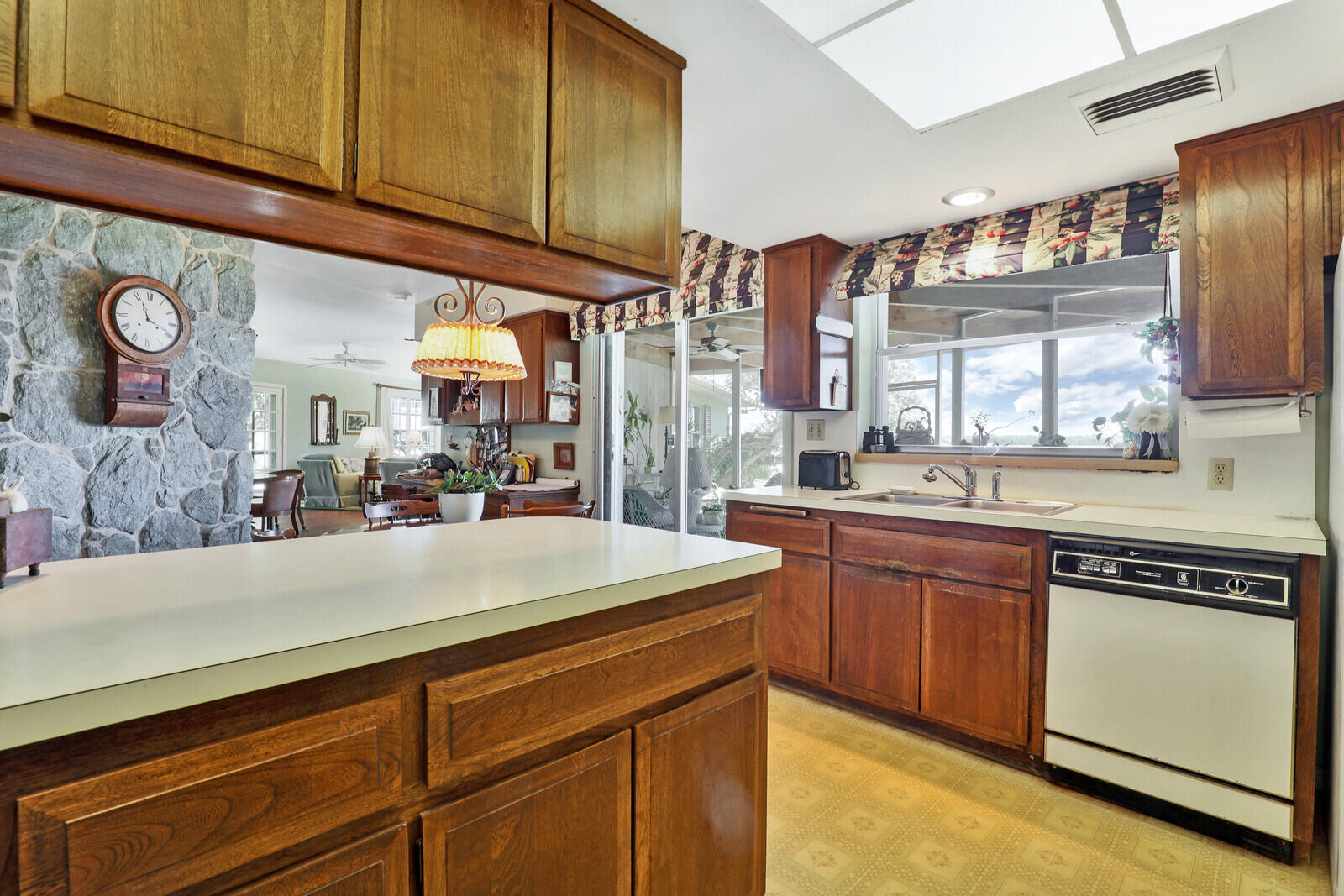 YACHT CLUB - Residential