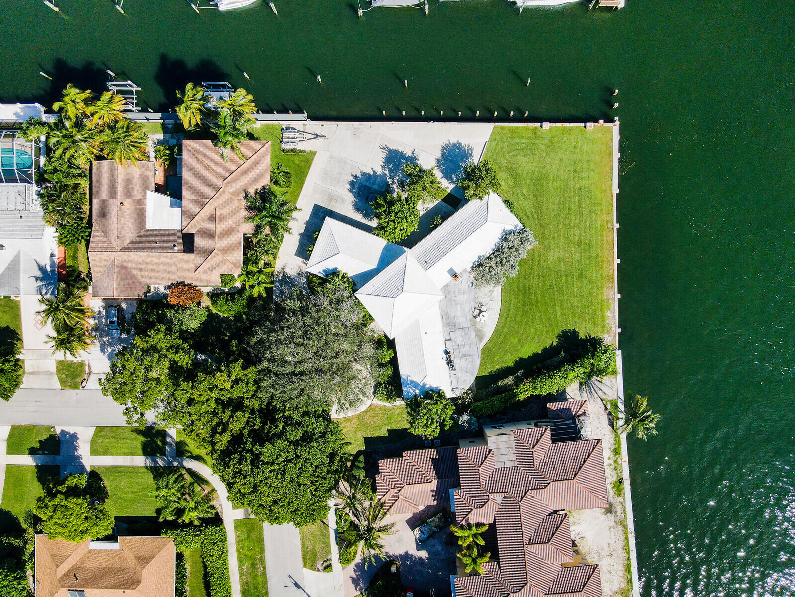 YACHT CLUB - Residential