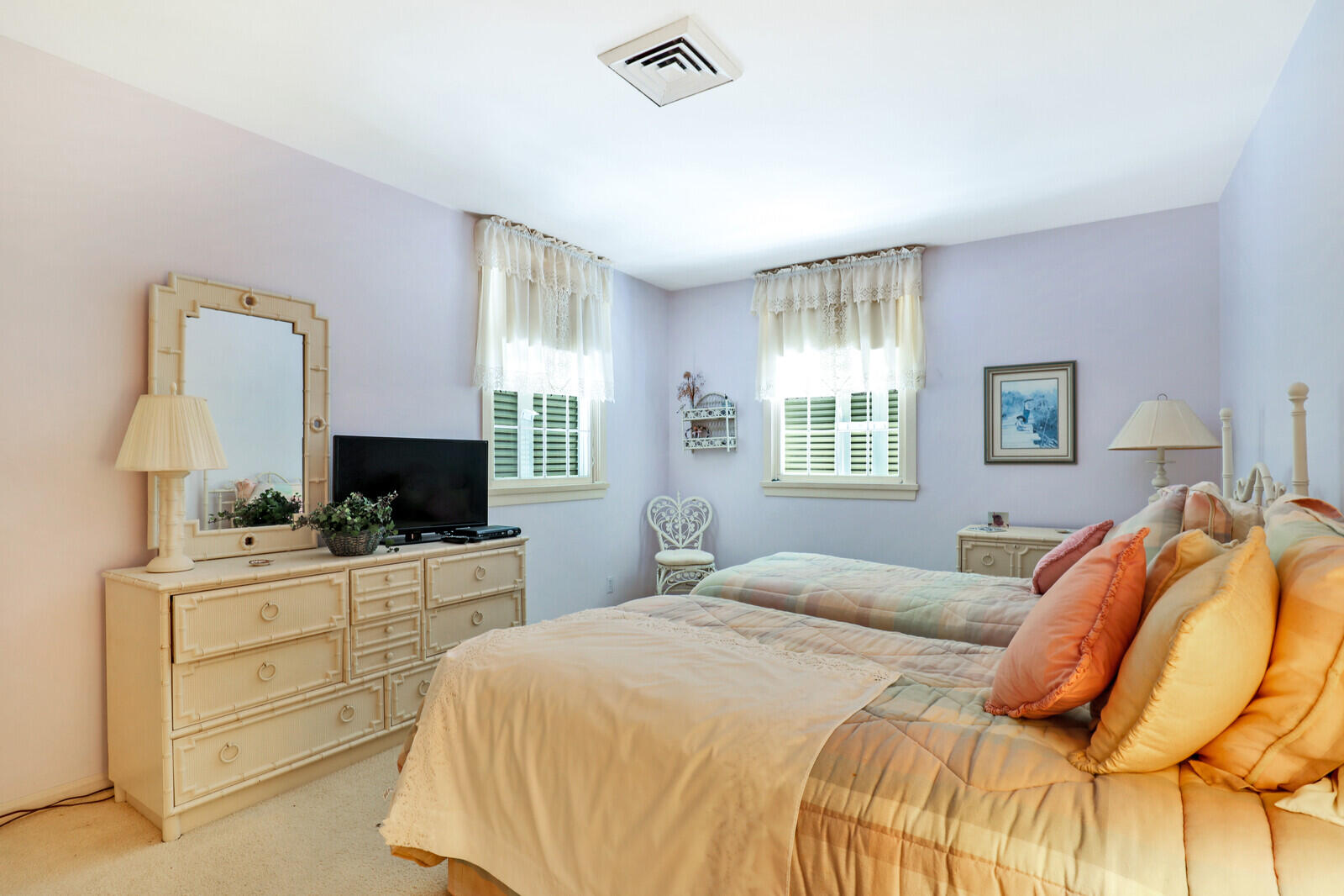 YACHT CLUB - Residential