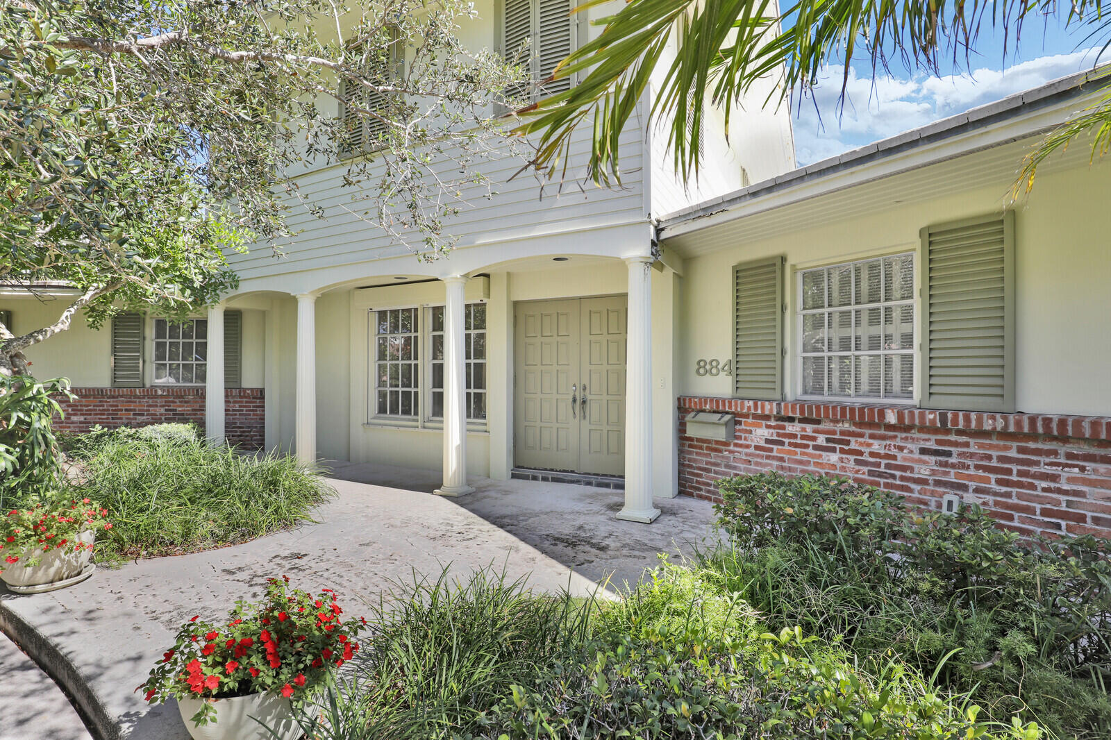 YACHT CLUB - Residential