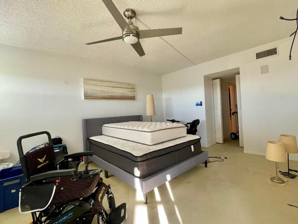 3661 Via Poinciana 604