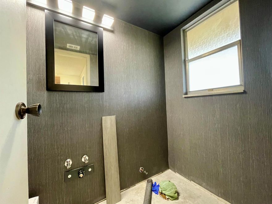 Investor special! 2 bedroom, 1.5 baths. Large Patio. 6th Floor. Elevator in the building! Excellent view, beautiful pool. Golf course access! No membership fee required. 55+ Community.**CASH ONLY! CREDIT SCORE REQUIREMENTS OF 650+, PROOF OF FUNDS REQUIRED.  Cable; Maintenance-Exterior; Water are included. Close to shops. Fitness Center, Tennis and pool.