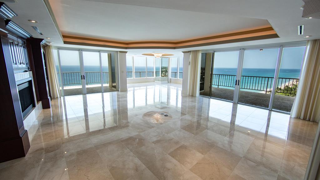 LANDMARK AT HILLSBORO CONDO - Residential